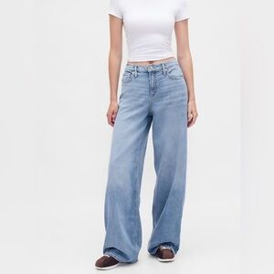 GAP Baggy Mid Rise Slouchy Wide Leg Jeans Women Size 29 Light Blue Loose Fit